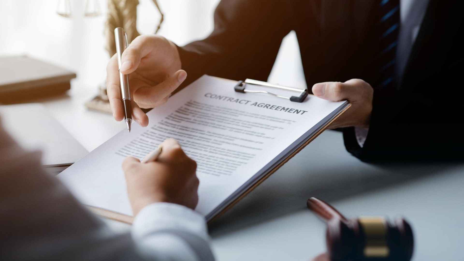The Legal Standing of Mediation Agreements in the UK Peterlee